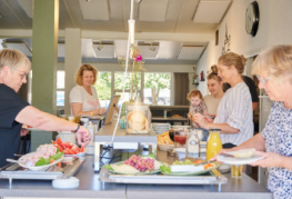Morgenbuffet i spisesal