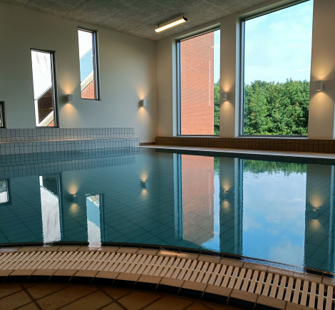 Svømmehal ribe